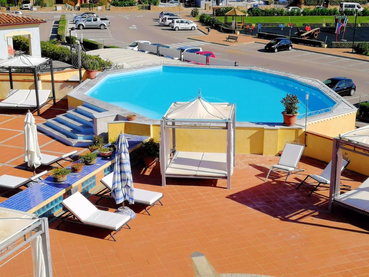 Residence Riva Azzurra Cannigione Esterno foto