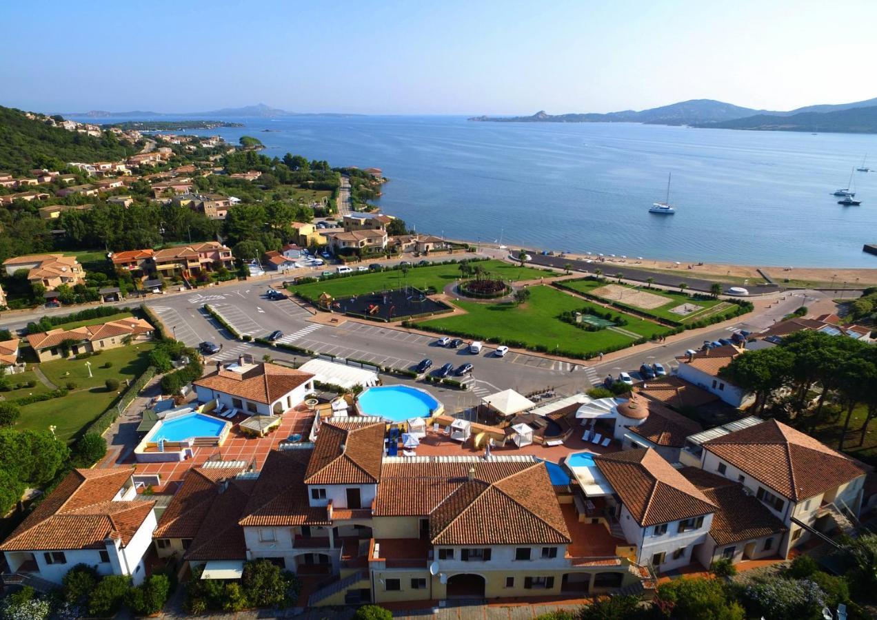 Residence Riva Azzurra Cannigione Esterno foto