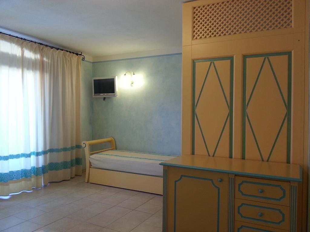 Residence Riva Azzurra Cannigione Camera foto