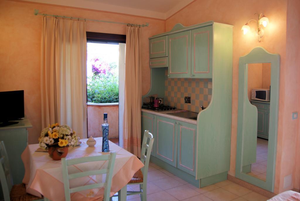 Residence Riva Azzurra Cannigione Camera foto