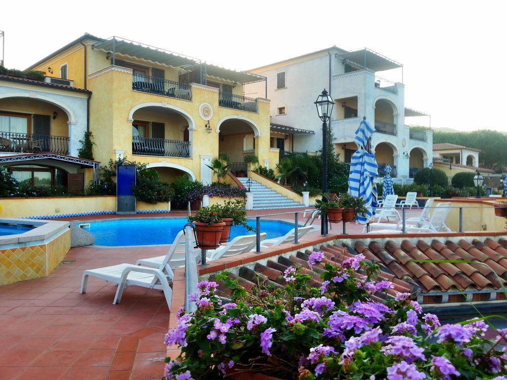 Residence Riva Azzurra Cannigione Esterno foto