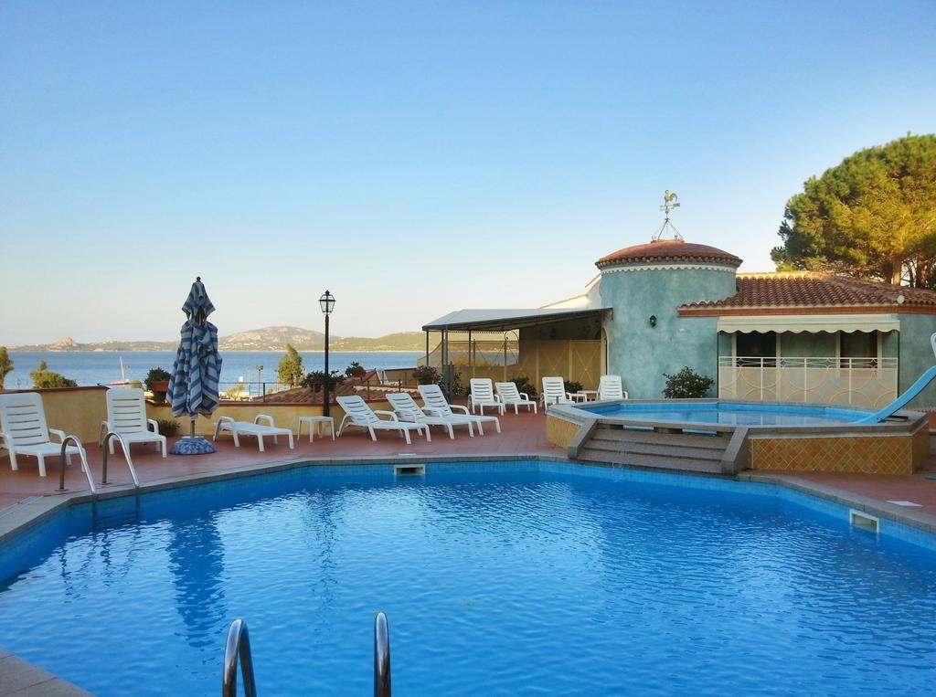 Residence Riva Azzurra Cannigione Esterno foto