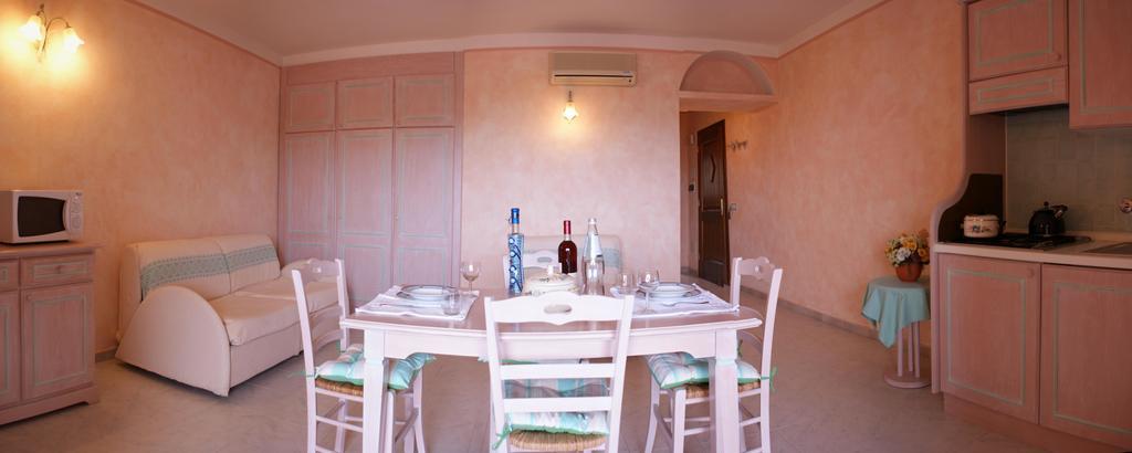 Residence Riva Azzurra Cannigione Esterno foto