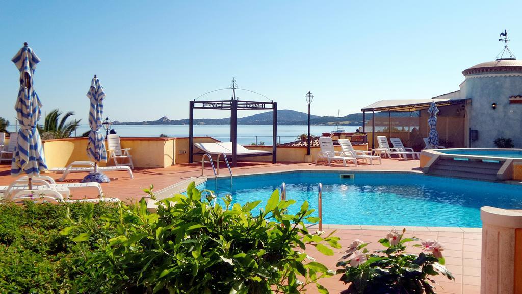 Residence Riva Azzurra Cannigione Esterno foto
