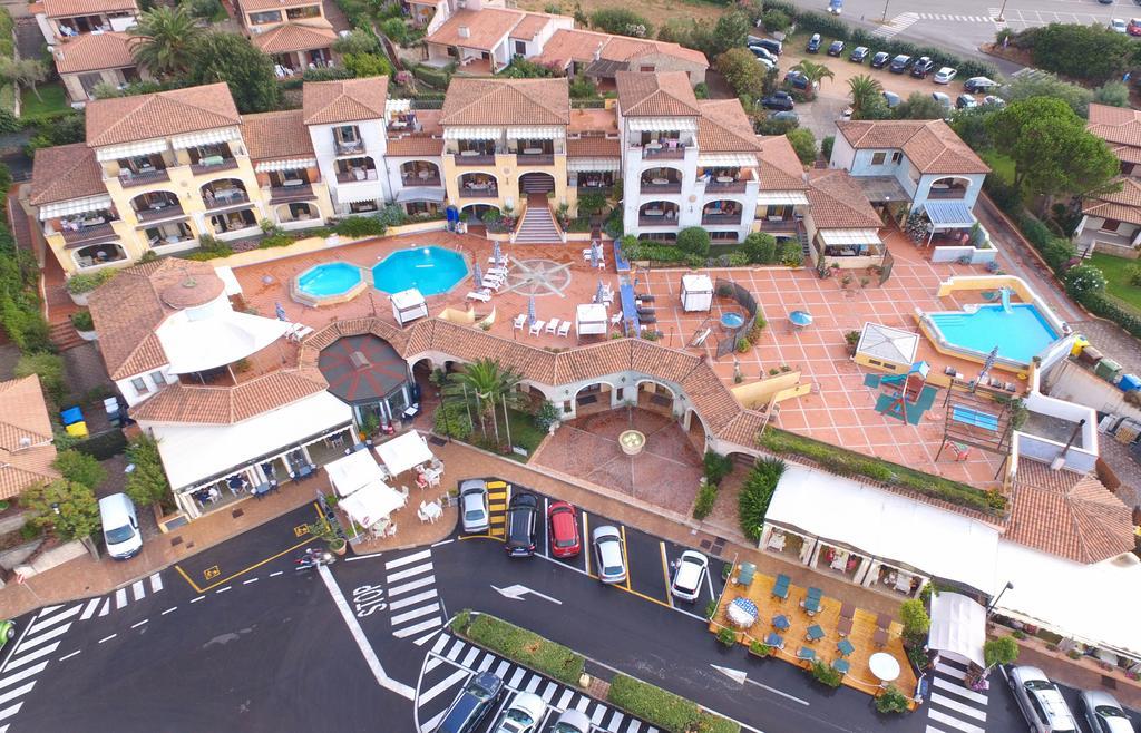 Residence Riva Azzurra Cannigione Esterno foto