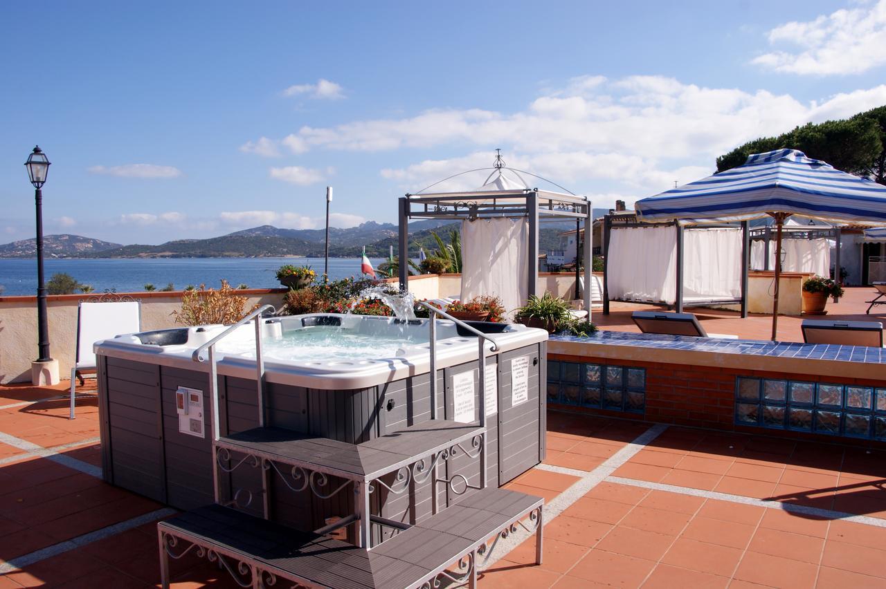Residence Riva Azzurra Cannigione Esterno foto